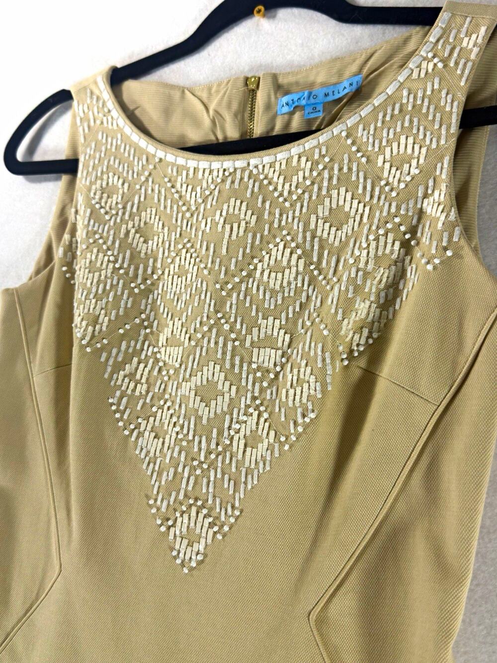 Antonio Melani Size 0 Beige Beaded Sheath Cocktail Dress